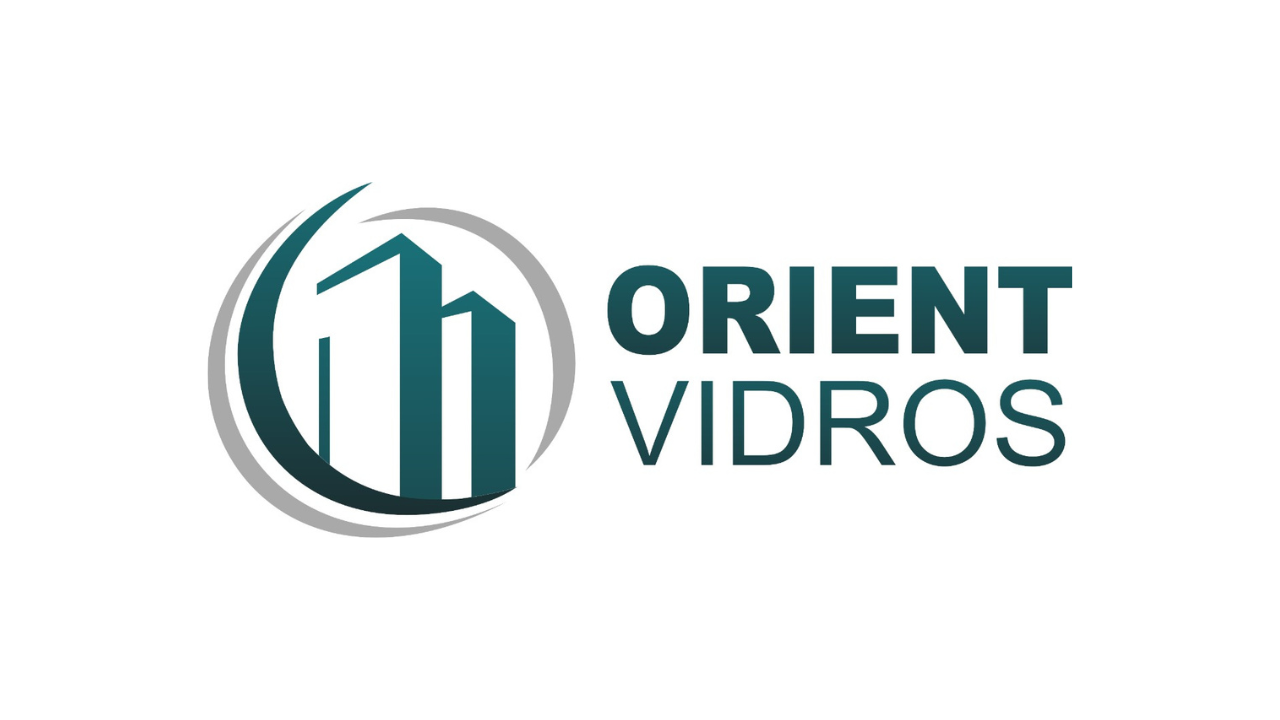 A empresa Orient Vidros é especializada no sistema de envidraçamento de sacadas e varandas, oferecendo aos seus clientes transparência e segurança.